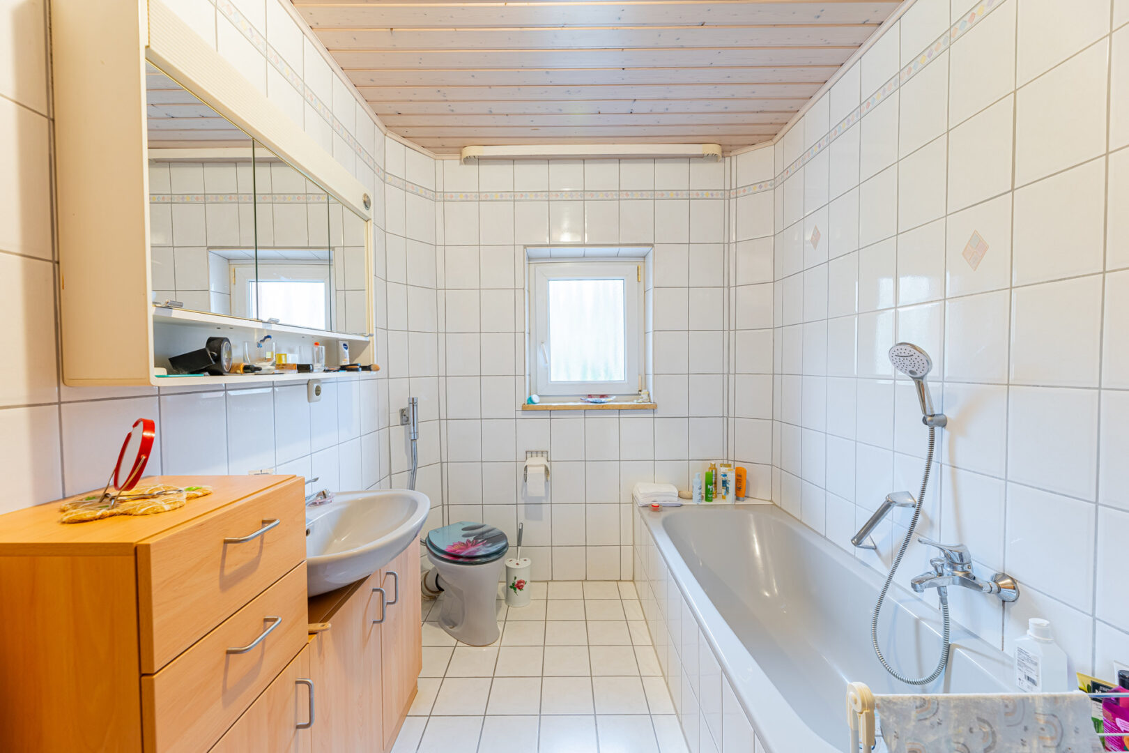 Wohnung - 1. OG - Badezimmer