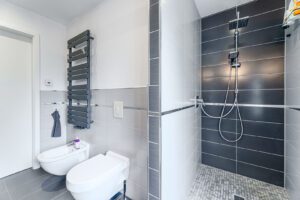 Frisch in den Tag – mit einer stilvollen Dusche