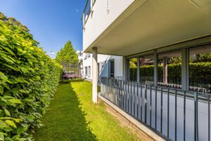 Exklusives Wohnen in Bestlage mit privatem Gartenparadies
