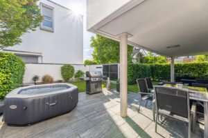 Sonnenstunden garantiert – die Terrasse als erweitertes Wohnzimmer