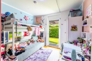 Ein Raum voller Möglichkeiten – ob Spiel- oder Arbeitszimmer