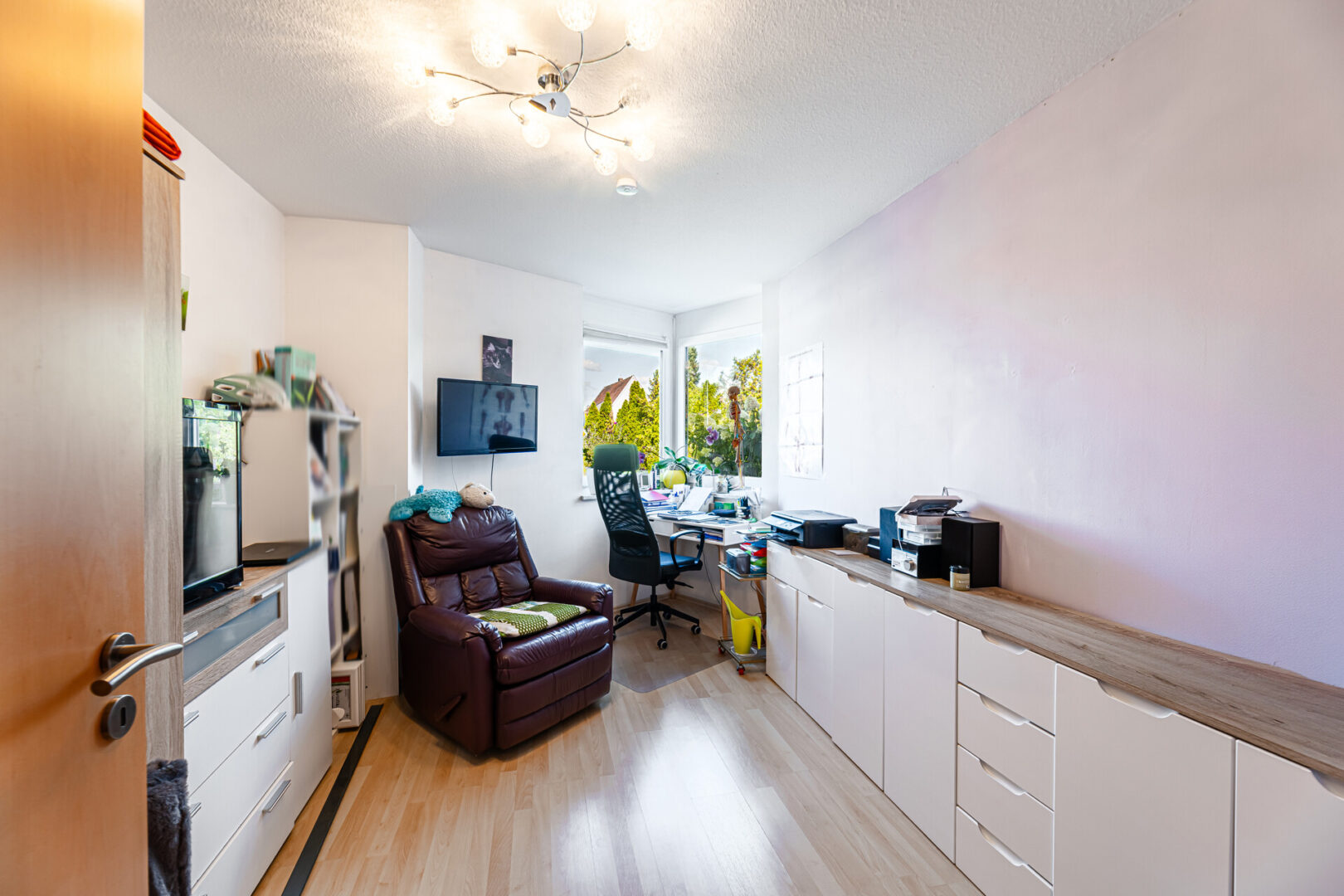 Separates Zimmer – ideal als Homeoffice oder Kinderzimmer