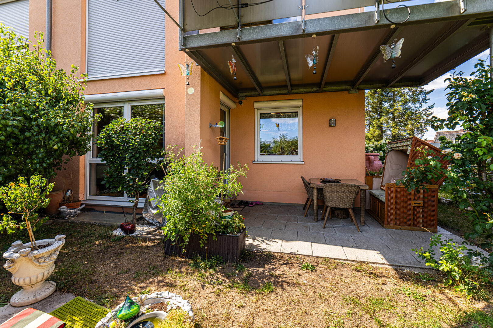 Eigener Garten mit Terrasse – Freiraum direkt vor der Haustür