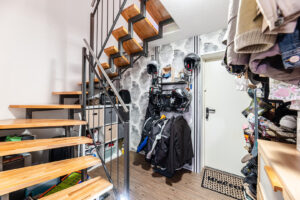 Interne Treppe verbindet beide Wohnebenen